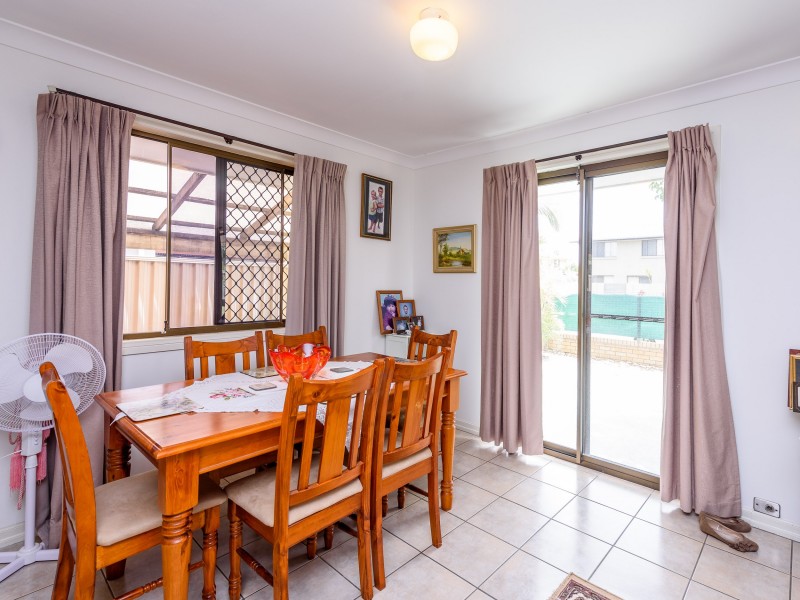 2/14 Maiala Close, Paradise Point QLD 4216