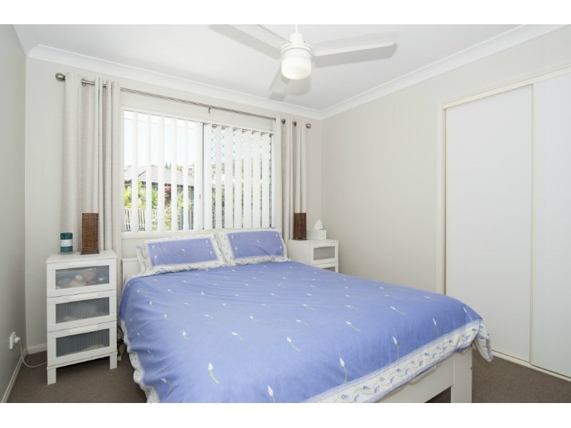 4 Taske Rise, Pacific Pines QLD 4211