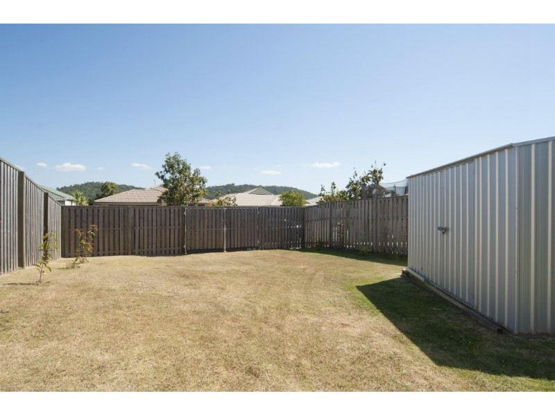 4 Taske Rise, Pacific Pines QLD 4211