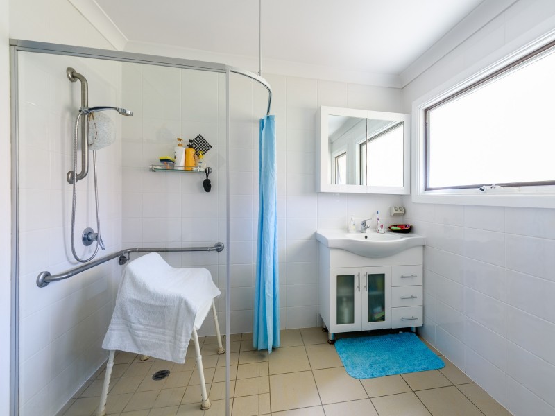 9 Allinga Street, Coombabah QLD 4216