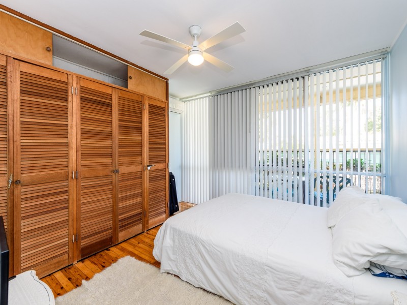 9 Allinga Street, Coombabah QLD 4216