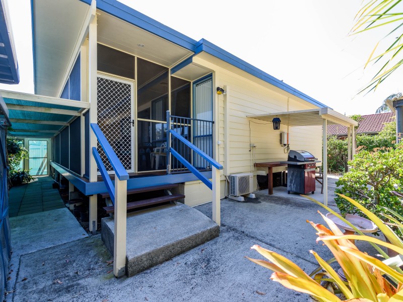 9 Allinga Street, Coombabah QLD 4216