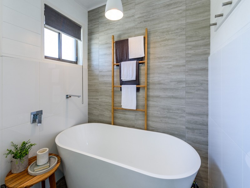 234 Oxley Drive, Coombabah QLD 4216