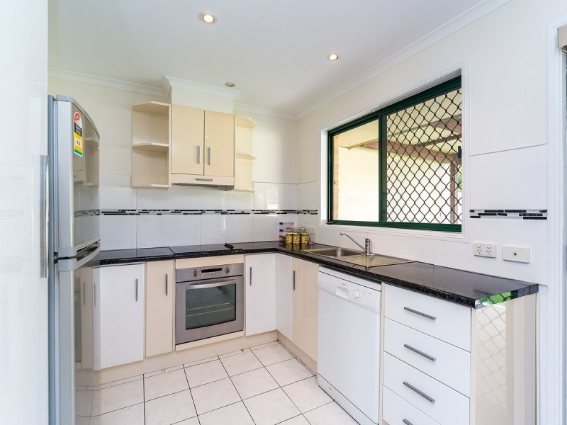 2/77 River Oak Drive, Helensvale QLD 4212