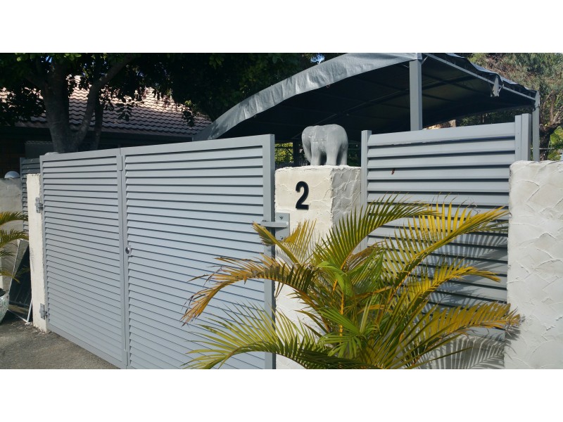 2/112 Little Usher Avenue, Labrador QLD 4215