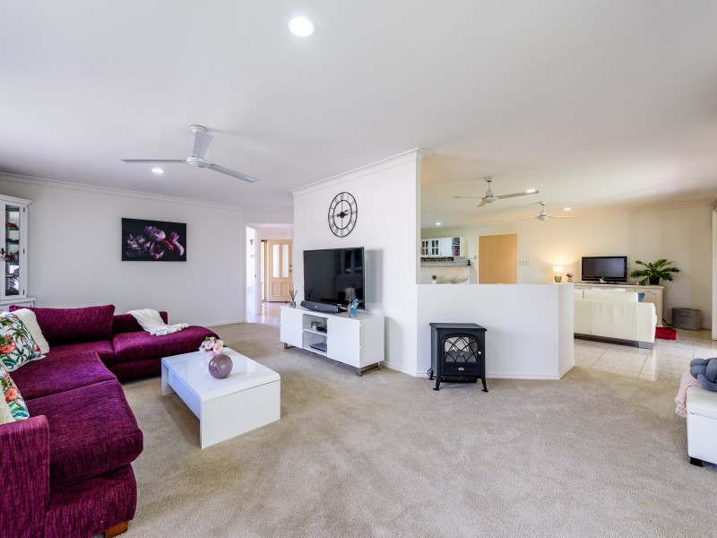 24 Arlene Park Terrace, Helensvale QLD 4212