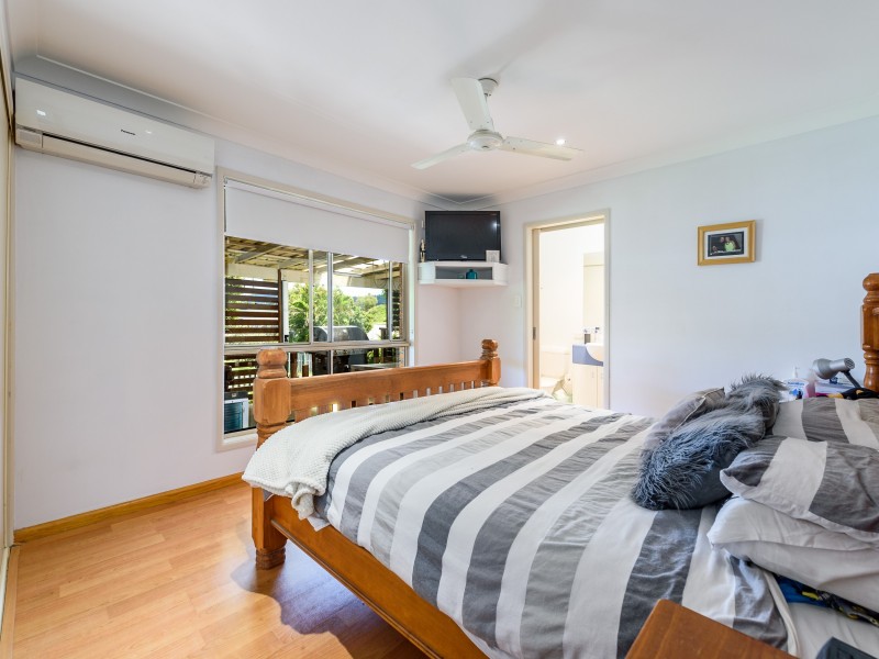 11 Maui Crescent, Oxenford QLD 4210
