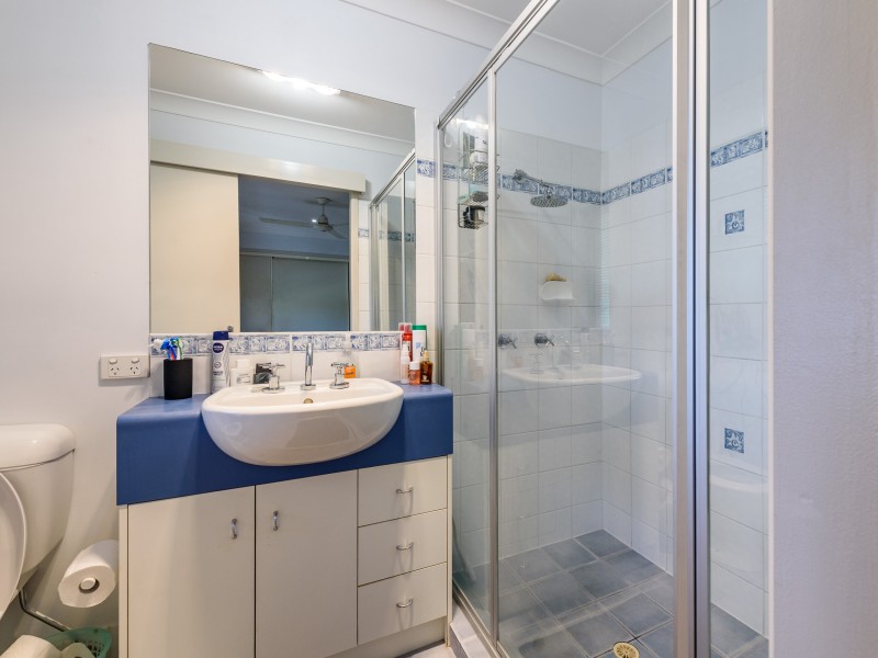 11 Maui Crescent, Oxenford QLD 4210