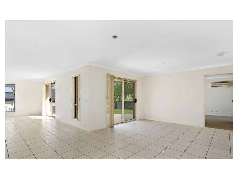 25 Penrhyn Street, Pacific Pines QLD 4211