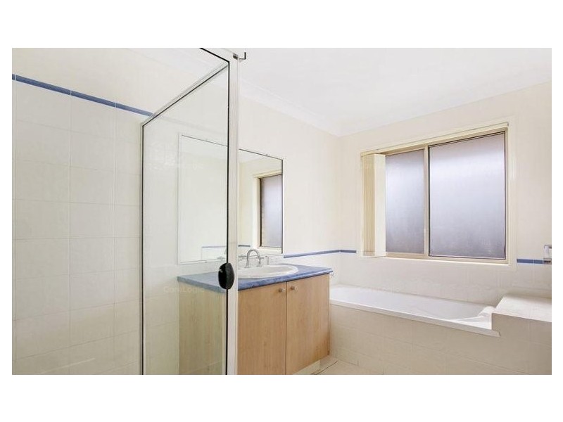 25 Penrhyn Street, Pacific Pines QLD 4211