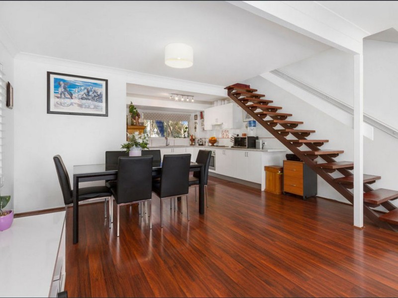 1/17 Eurimbula Court, Paradise Point QLD 4216