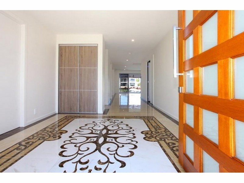 63 Southaven Drive, Helensvale QLD 4212