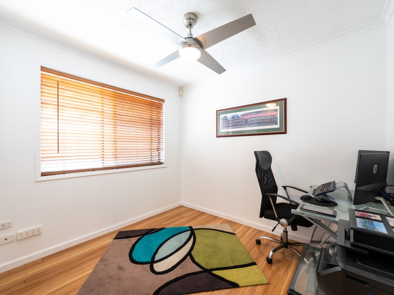 1/16 Madang Crescent, Runaway Bay QLD 4216