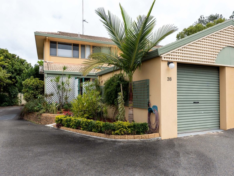 38/469 Pine Ridge Road, Runaway Bay QLD 4216