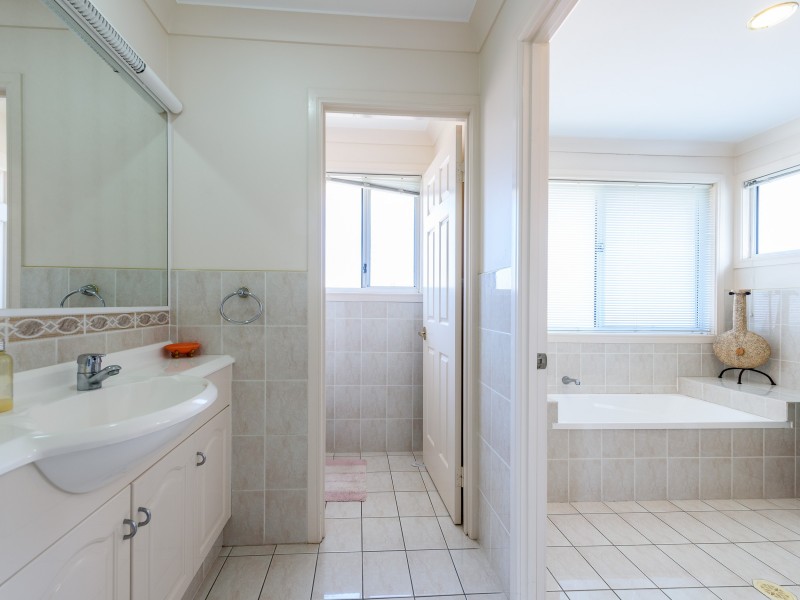 3 Prosperity Drive, Helensvale QLD 4212