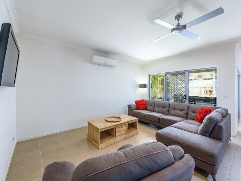 23 Rhodium Crescent, Hope Island QLD 4212