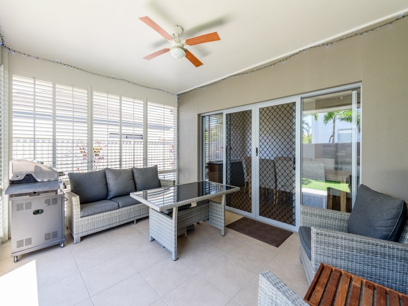 23 Rhodium Crescent, Hope Island QLD 4212