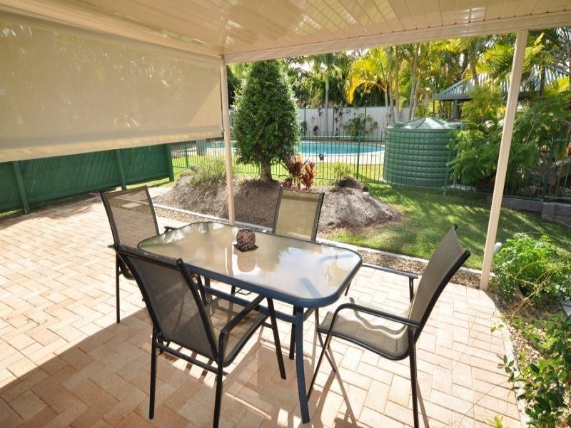 8/17 McMillan Street, Labrador QLD 4215