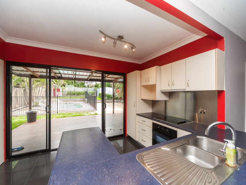 74 Central Street, Labrador QLD 4215