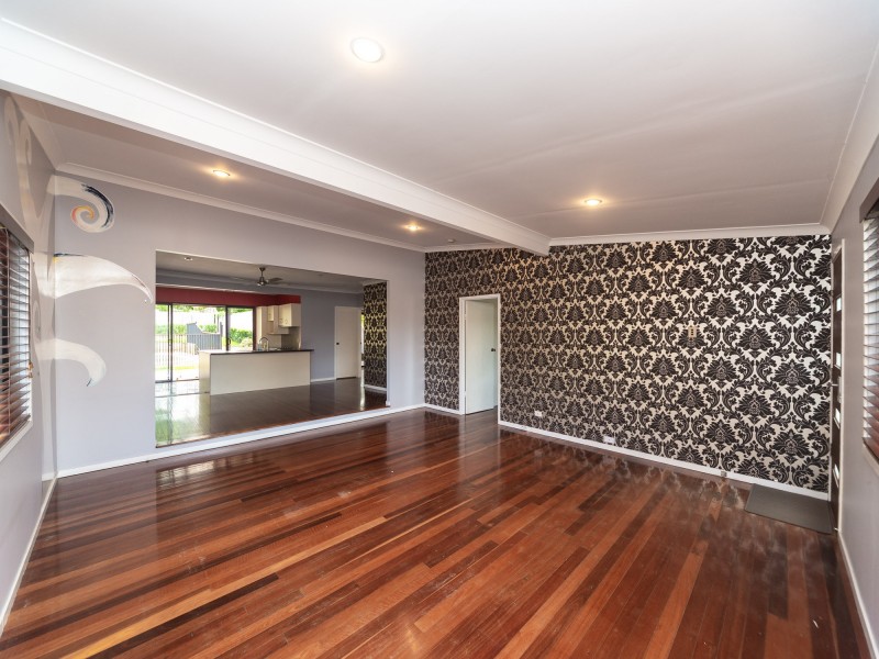 74 Central Street, Labrador QLD 4215