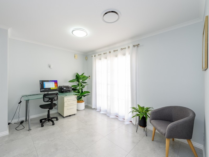 8862 Magnolia Drive East, Hope Island QLD 4212