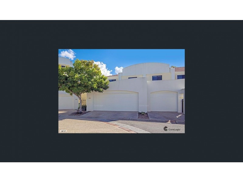 8862 Magnolia Drive East, Hope Island QLD 4212