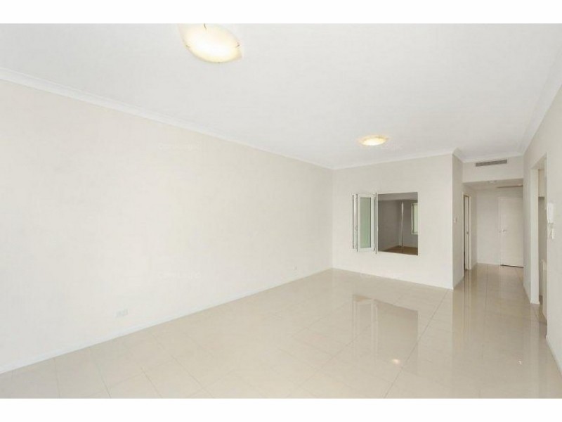 702/15 Compass Drive, Biggera Waters QLD 4216