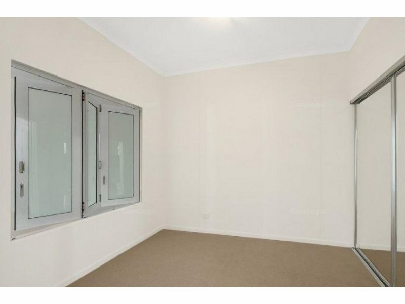 702/15 Compass Drive, Biggera Waters QLD 4216
