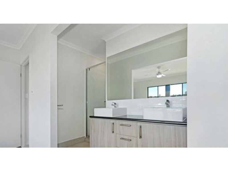 1 Adelaide Crescent, Ormeau Hills QLD 4208