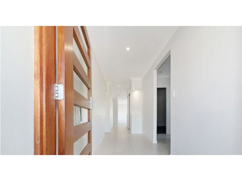 1 Adelaide Crescent, Ormeau Hills QLD 4208