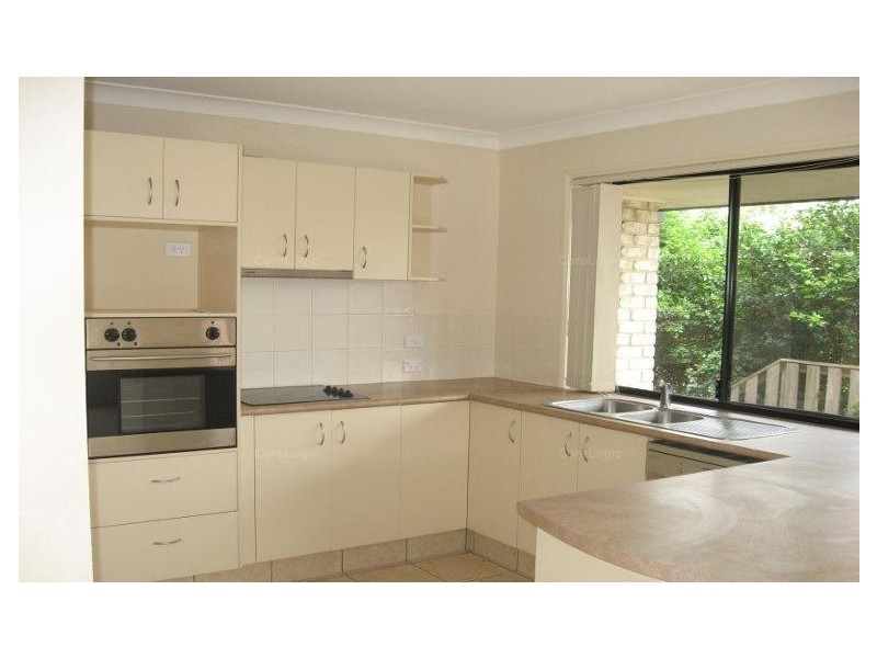11 Hatutu Street, Pacific Pines QLD 4211