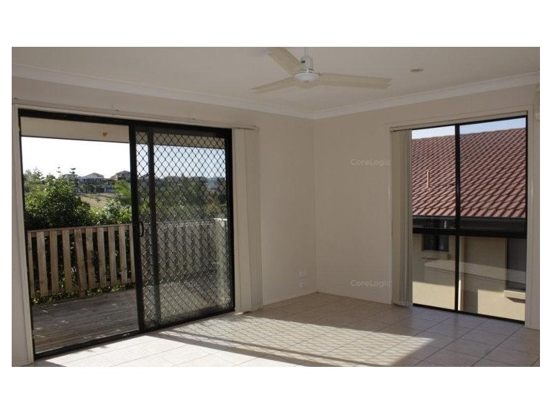 11 Hatutu Street, Pacific Pines QLD 4211