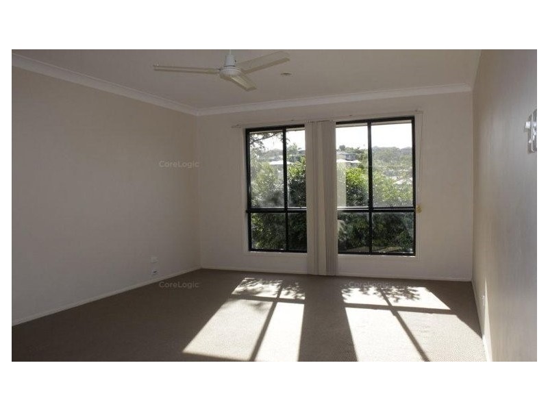 11 Hatutu Street, Pacific Pines QLD 4211