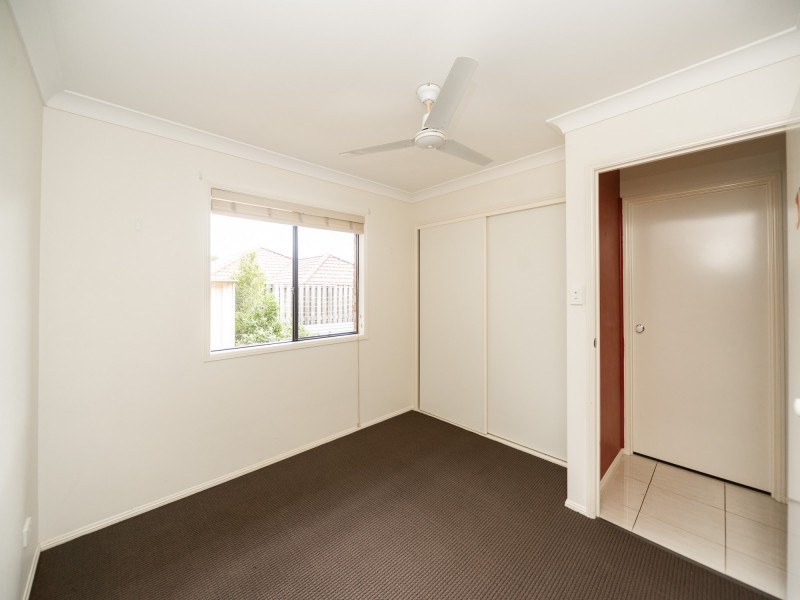 15 Sheffield Circuit, Pacific Pines QLD 4211