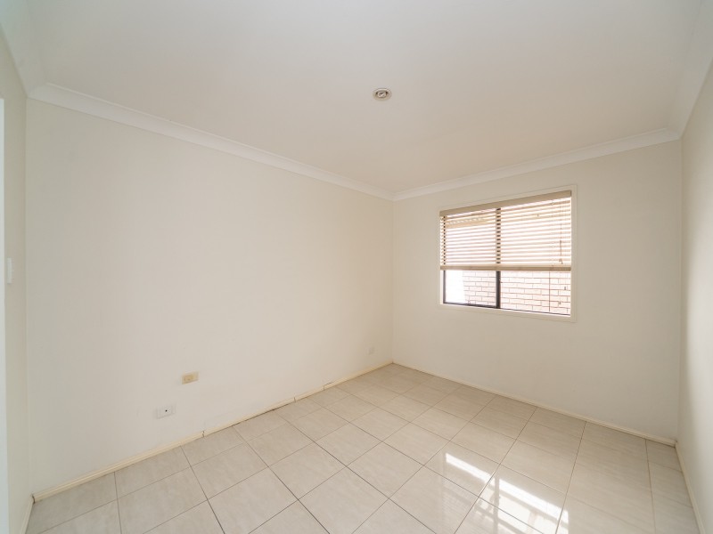 15 Sheffield Circuit, Pacific Pines QLD 4211