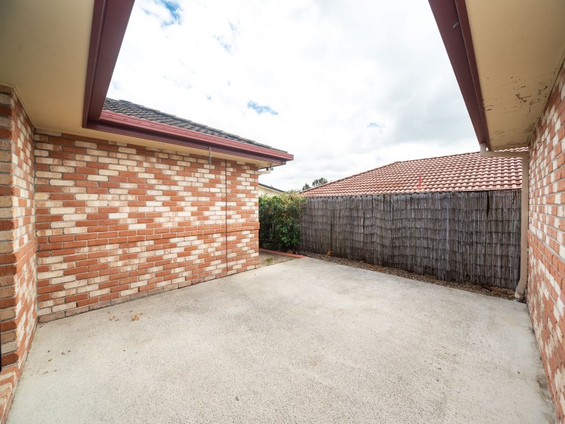 15 Sheffield Circuit, Pacific Pines QLD 4211
