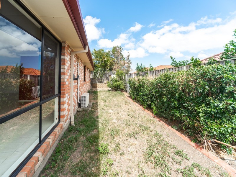 15 Sheffield Circuit, Pacific Pines QLD 4211