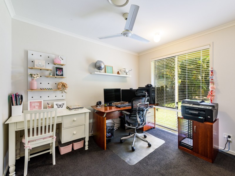 16 Rosswood Court, Helensvale QLD 4212