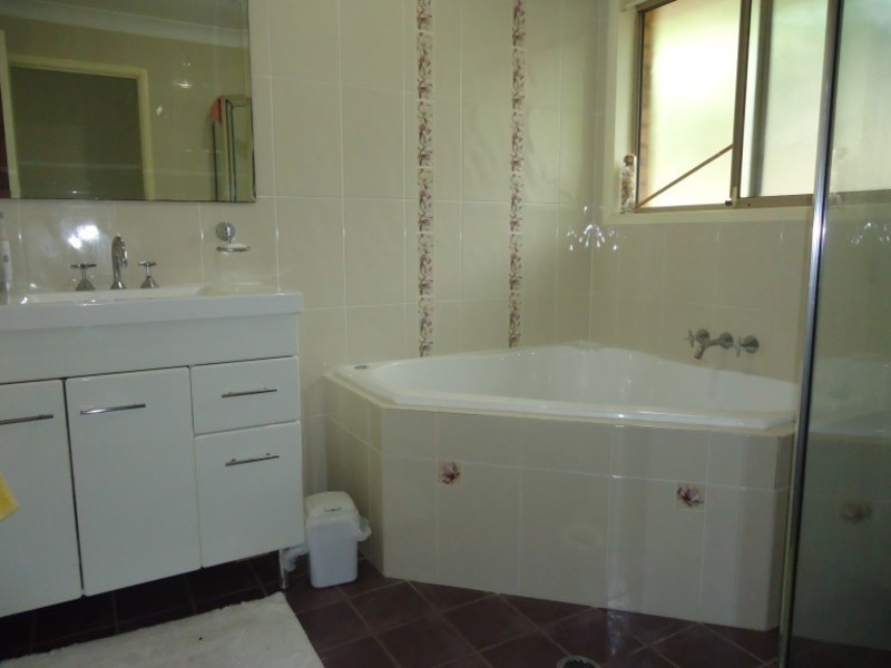 105 Parkwood Boulevarde, Parkwood QLD 4214