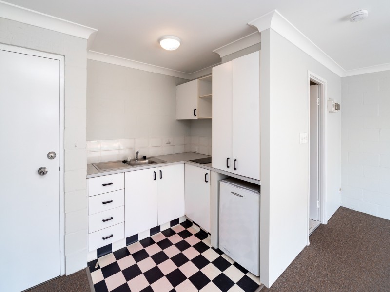 9/18 Abalone Avenue, Paradise Point QLD 4216