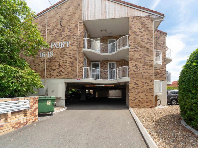 9/18 Abalone Avenue, Paradise Point QLD 4216
