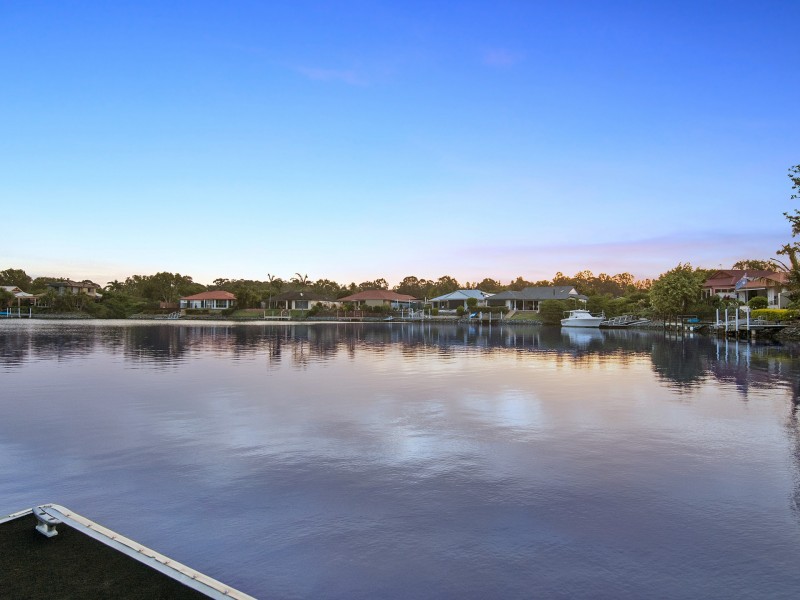 2 Glenwater Crescent, Helensvale QLD 4212