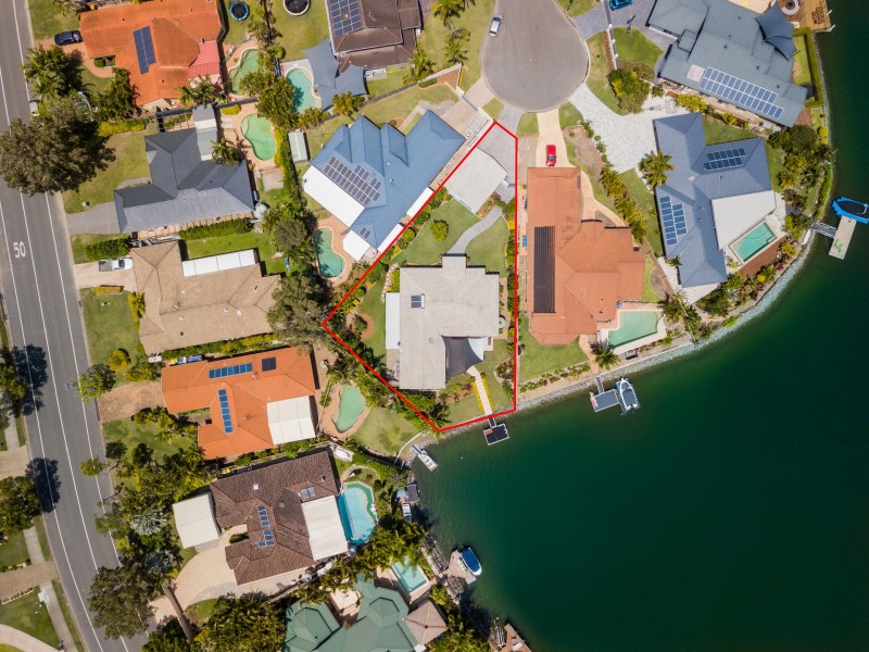 2 Glenwater Crescent, Helensvale QLD 4212