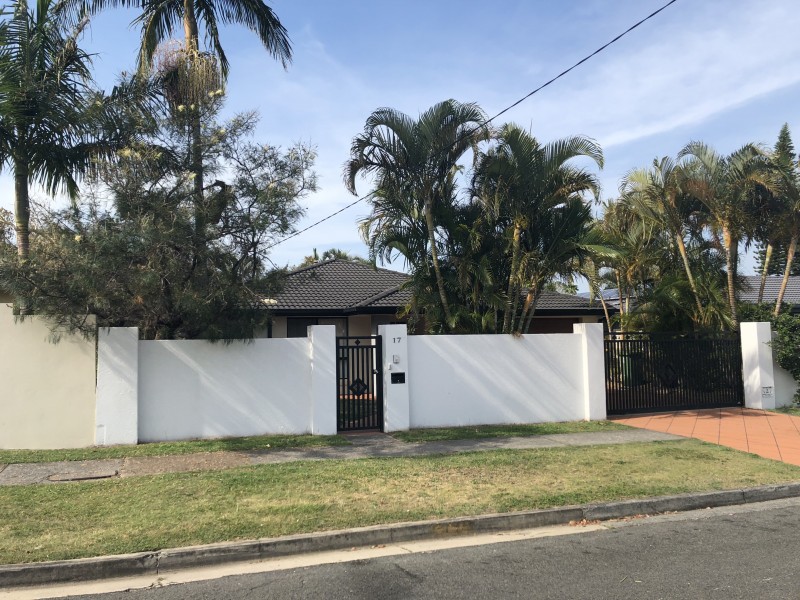17 Sunbird Avenue, Paradise Point QLD 4216