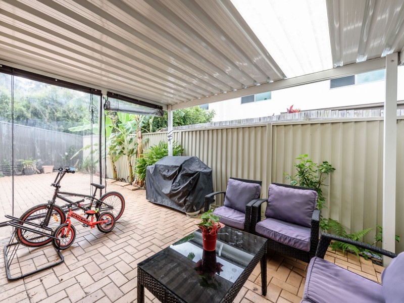 2/11 Ruth Anne Close, Labrador QLD 4215