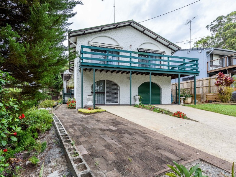 8 Innes Avenue, Molendinar QLD 4214