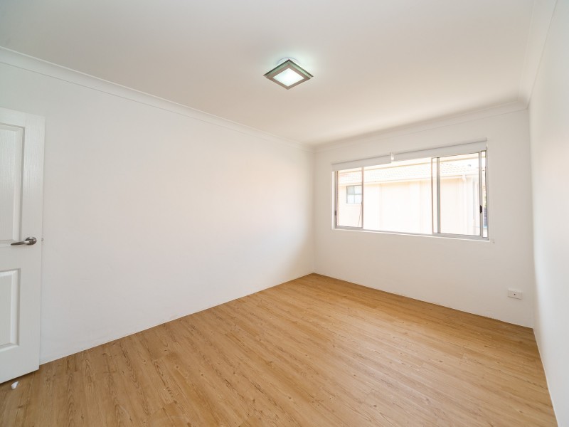 4/17 Madang Crescent, Runaway Bay QLD 4216