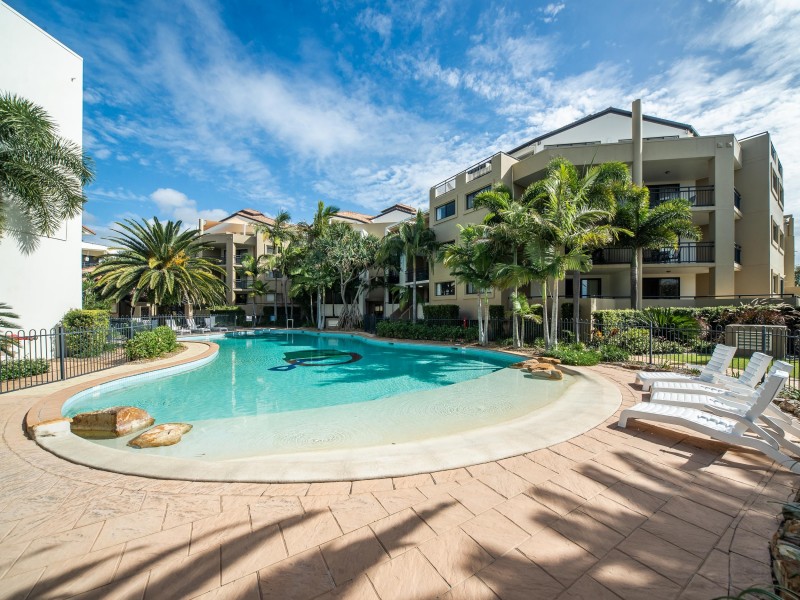 118/392 Marine Parade, Labrador QLD 4215