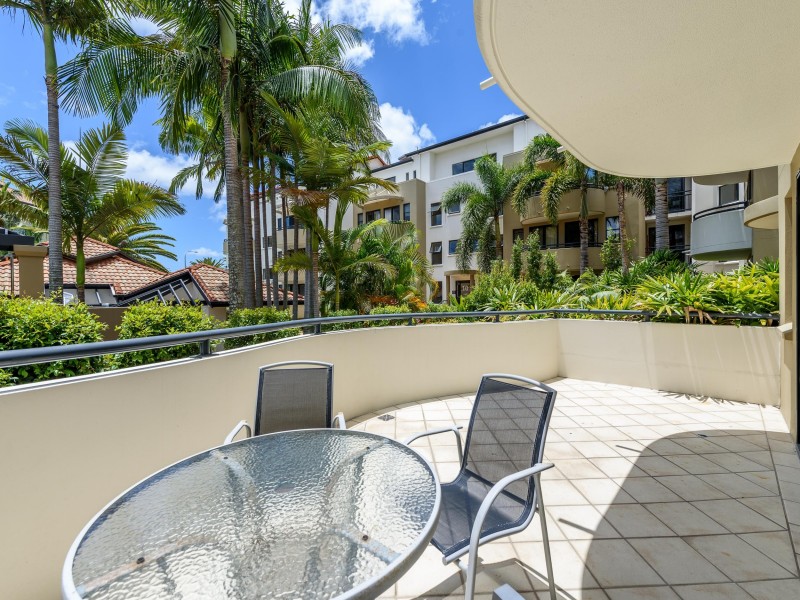 118/392 Marine Parade, Labrador QLD 4215