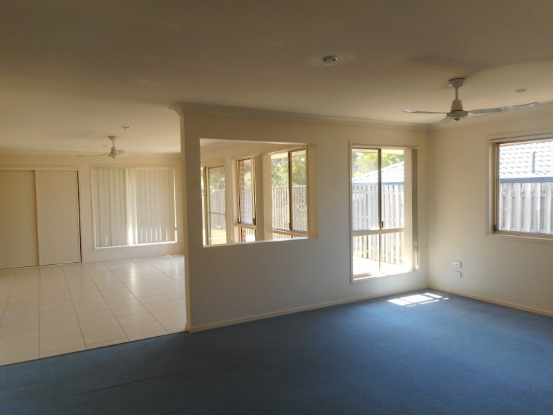 10 Dean Court, Upper Coomera QLD 4209